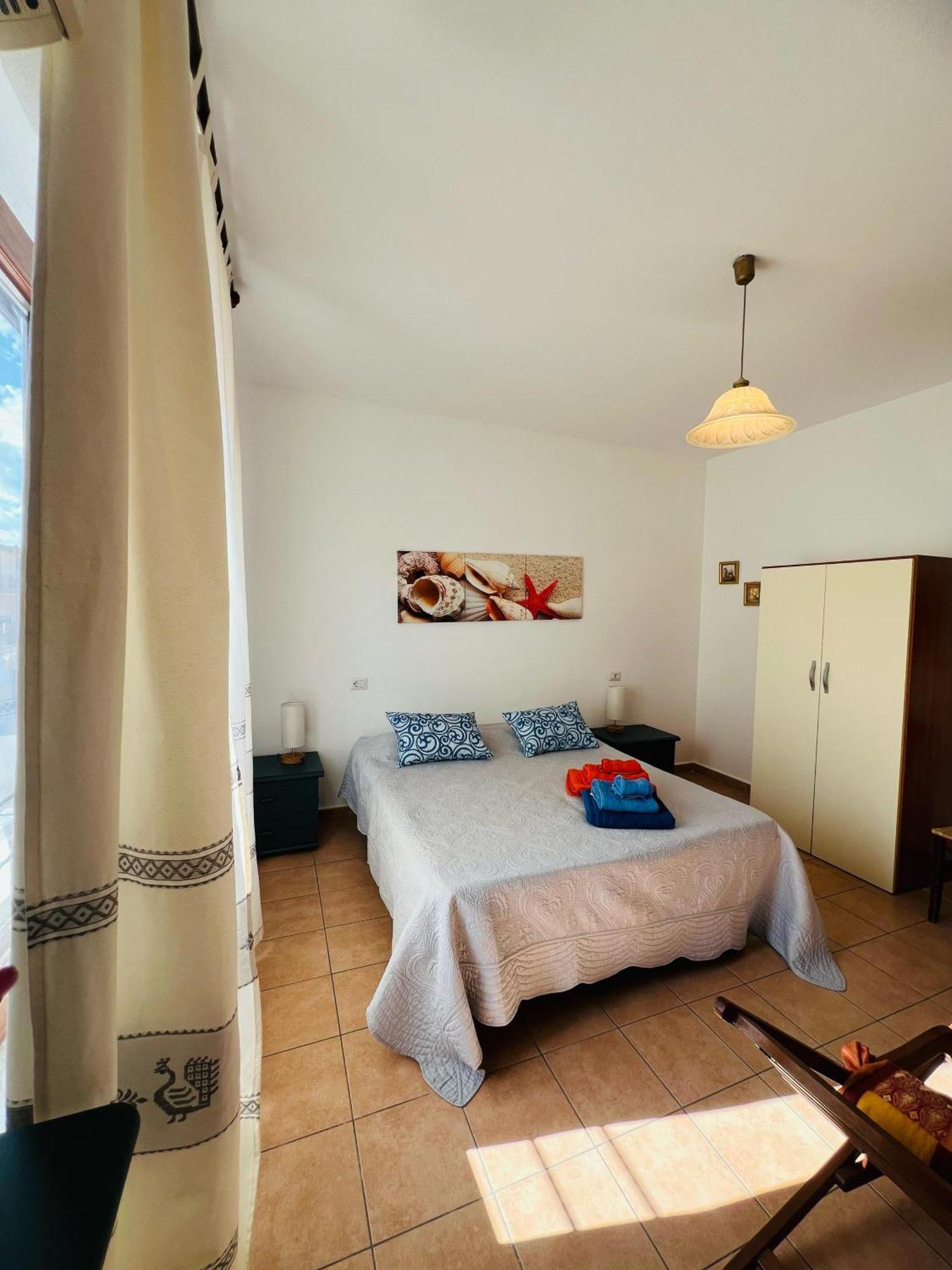 Bed And Breakfast Le Petunie Bari Sardo Exteriér fotografie